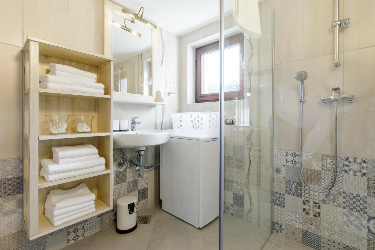 Alpinia Apartments بليد المظهر الخارجي الصورة
